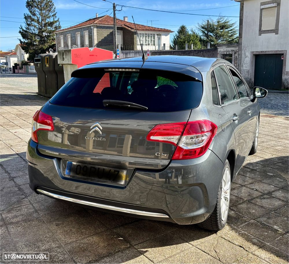 Citroën C4 HDi 90 Attraction - 1