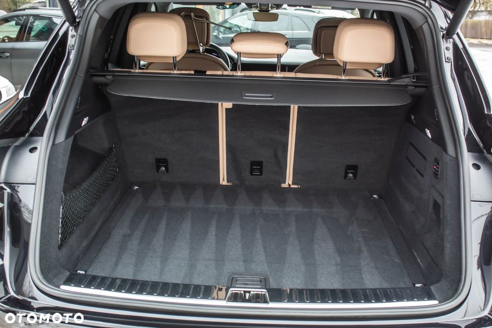Porsche Cayenne Standard - 20