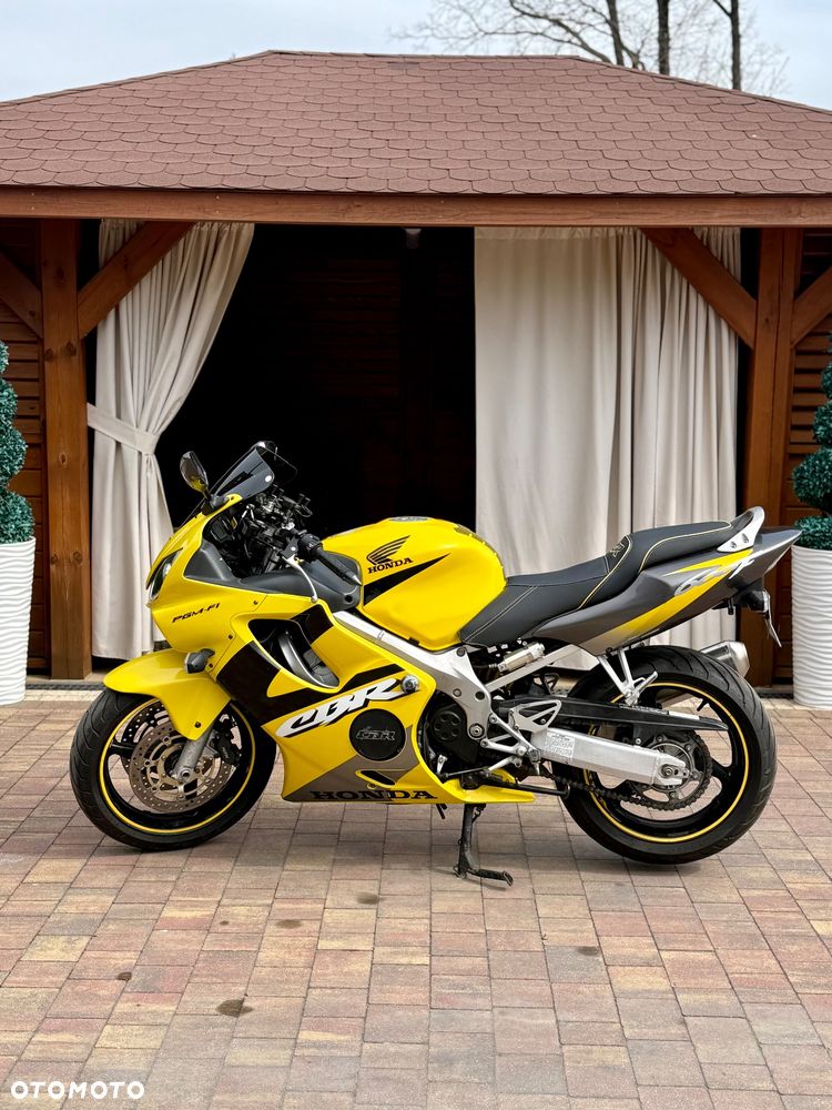 Honda CBR - 2