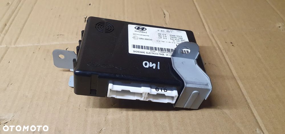 Moduł sterownik komfortu BCM Hyundai i40 95400-3Z475 - 2