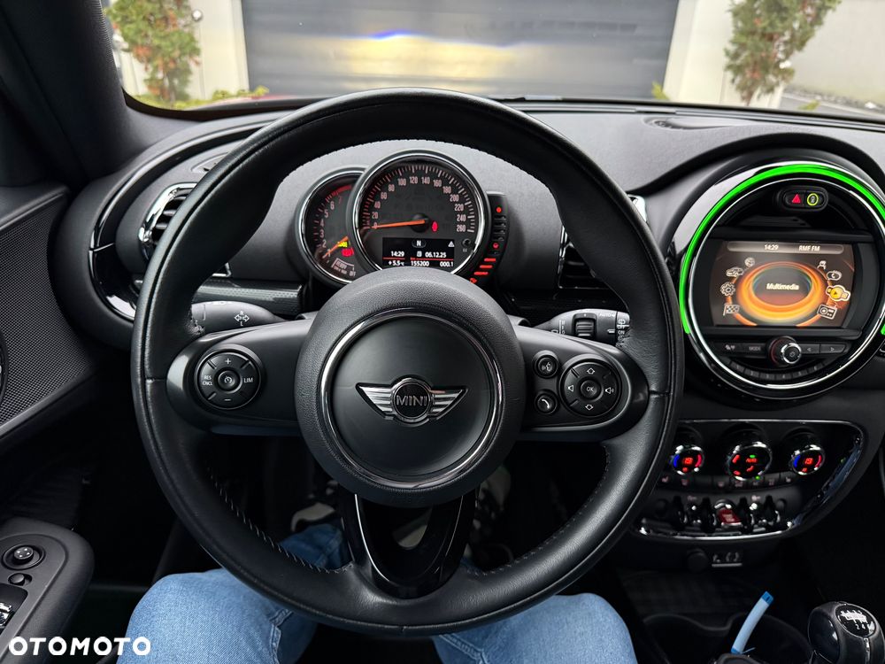 MINI Clubman Cooper Untold Edition - 23