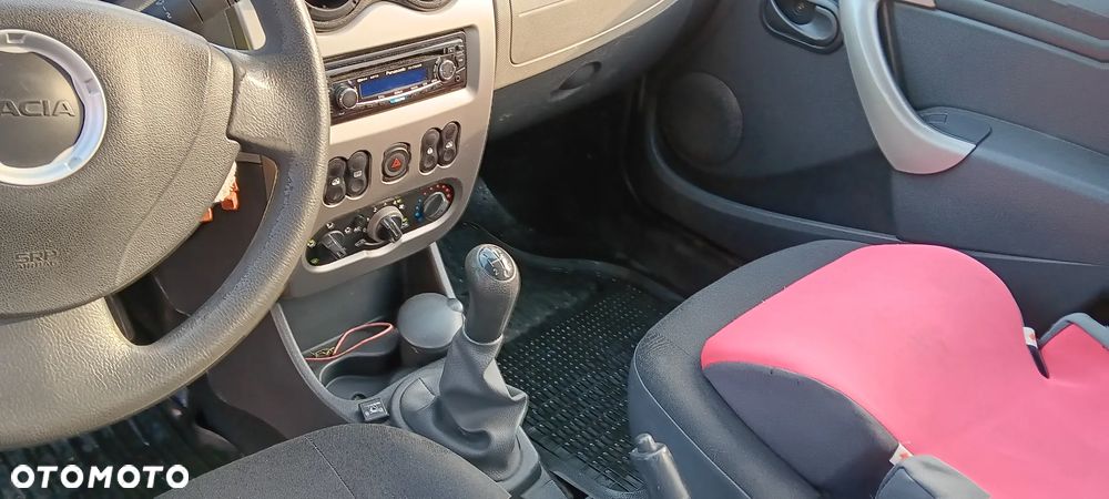 Dacia Sandero - 6