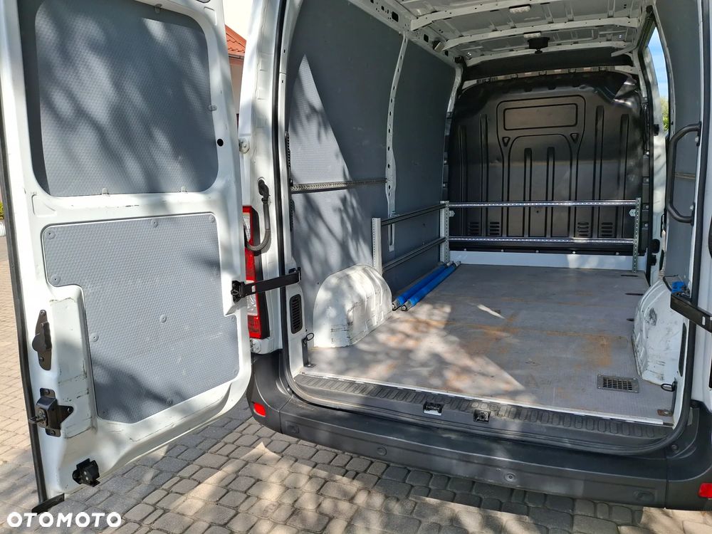 Renault Master 2.3 dci  136 KM L2H2 Salon PL - 28
