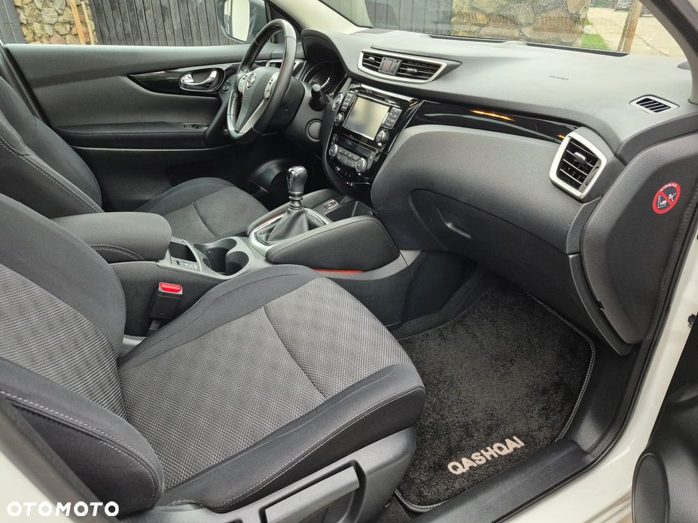 Nissan Qashqai 1.6 dCi TEKNA+ - 28