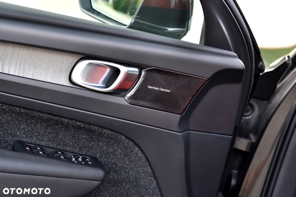 Volvo XC 40 T4 Geartronic Inscription - 36