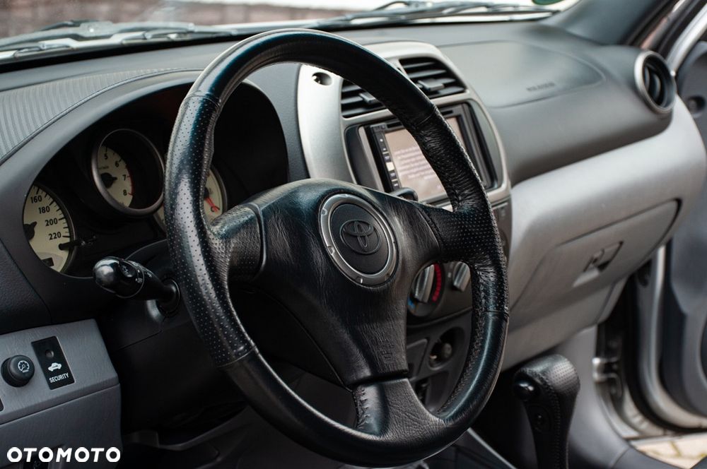 Toyota RAV4 2.0 VVT-i Prestige - 10