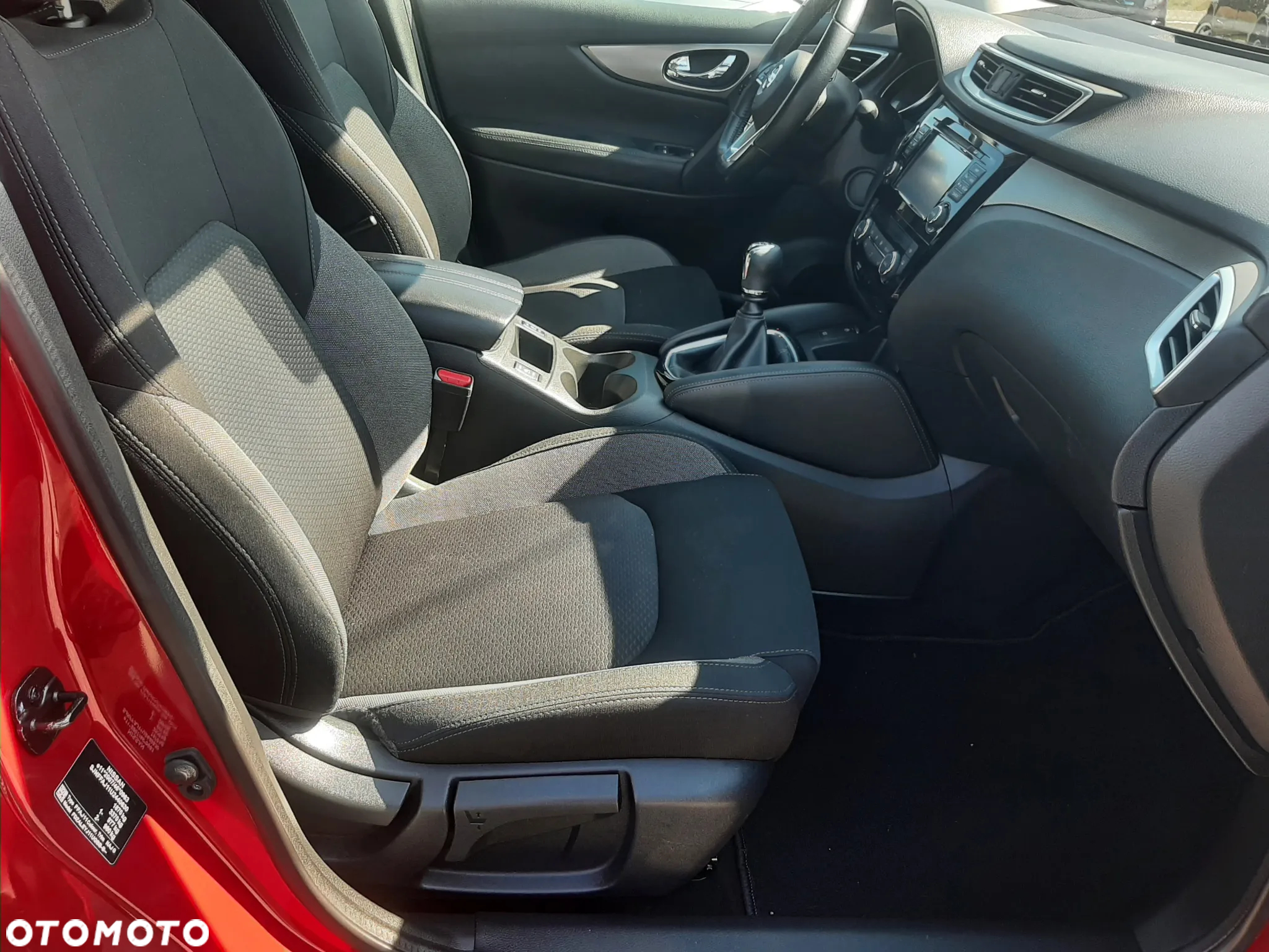 Nissan Qashqai 1.3 DIG-T Tekna - 29