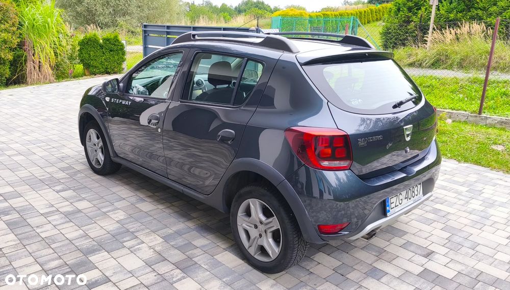 Dacia Sandero - 4