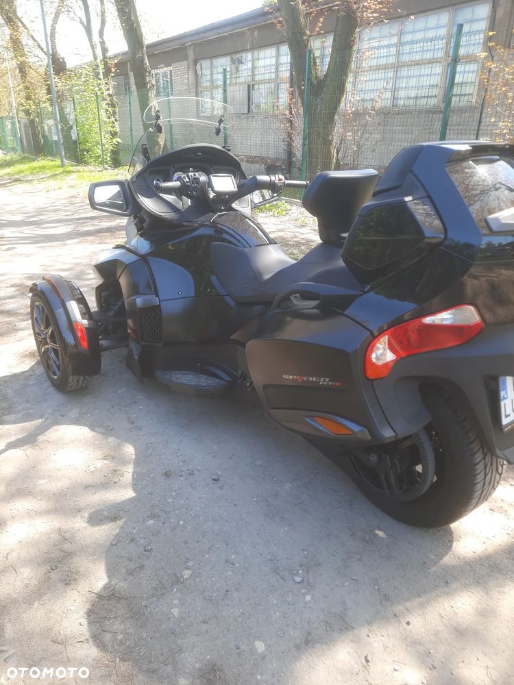 Can-Am Spyder - 4