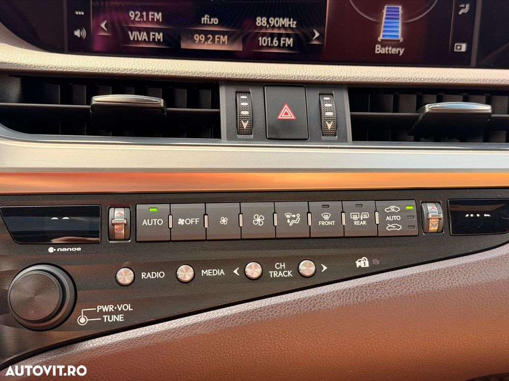 Lexus Seria ES 300h Luxury Line - 11