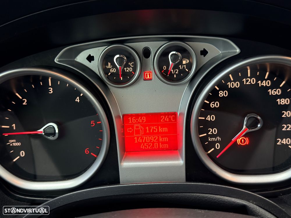 Ford Kuga 2.0 TDCi Titanium - 22