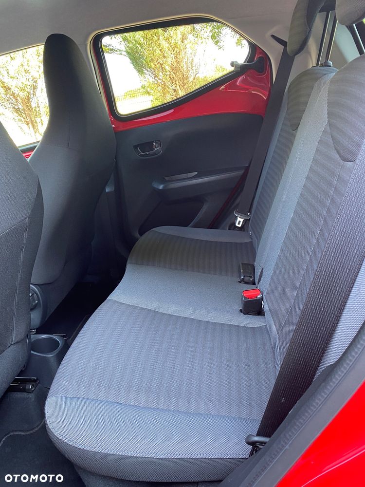 Toyota Aygo 1.0 VVT-i Color Edition - 10