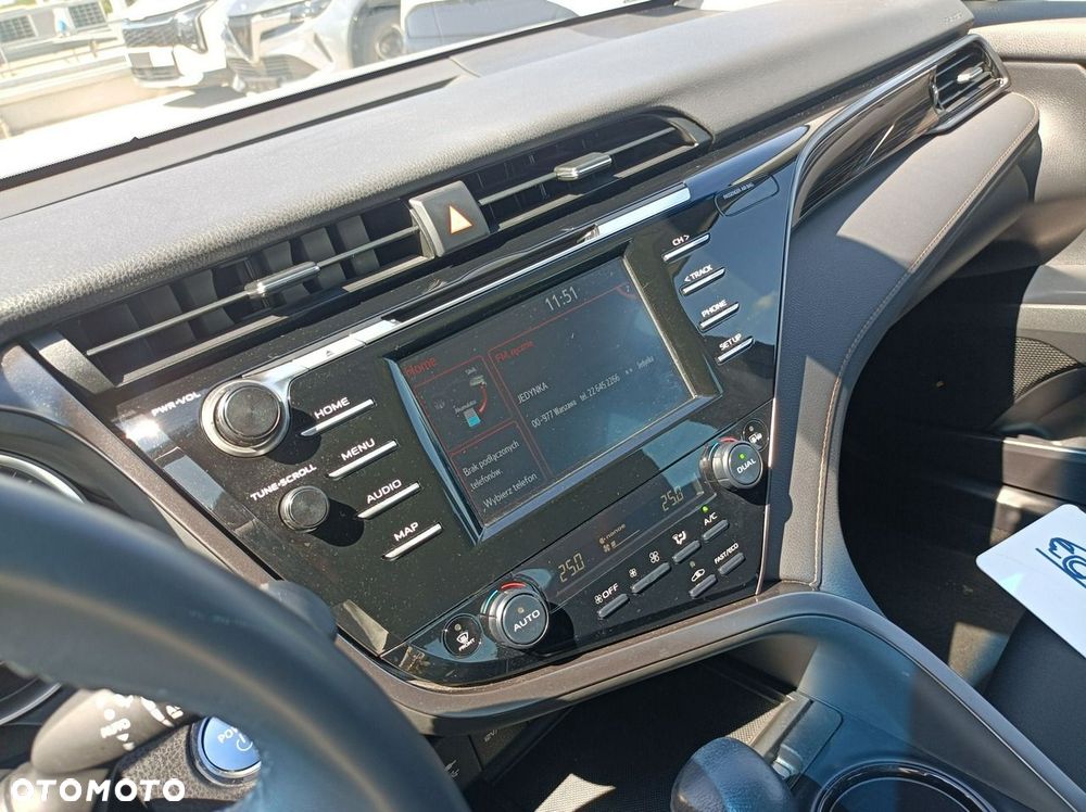 Toyota Camry 2.5 Hybrid Comfort CVT - 39