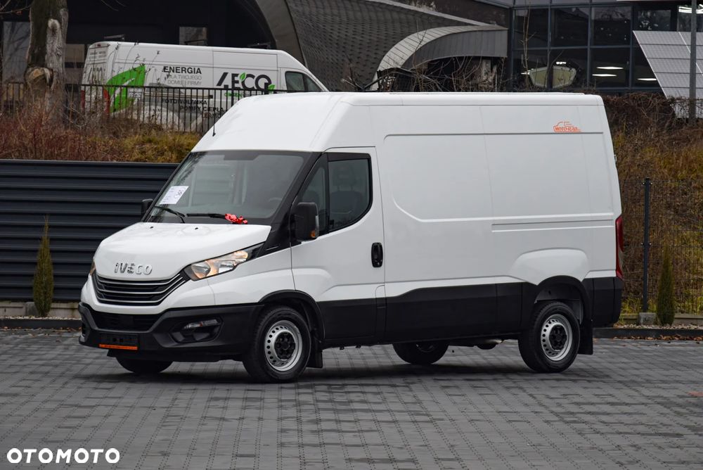 Iveco DAILY 35S12 / 2.3 - 120 KM / DOSTAWCZE / BLASZAK / KLIMA / TEMPOMAT / KLIMA / TRYB CITY / SERWISOWANY / SPROWADZONY Z NIEMIEC - 1