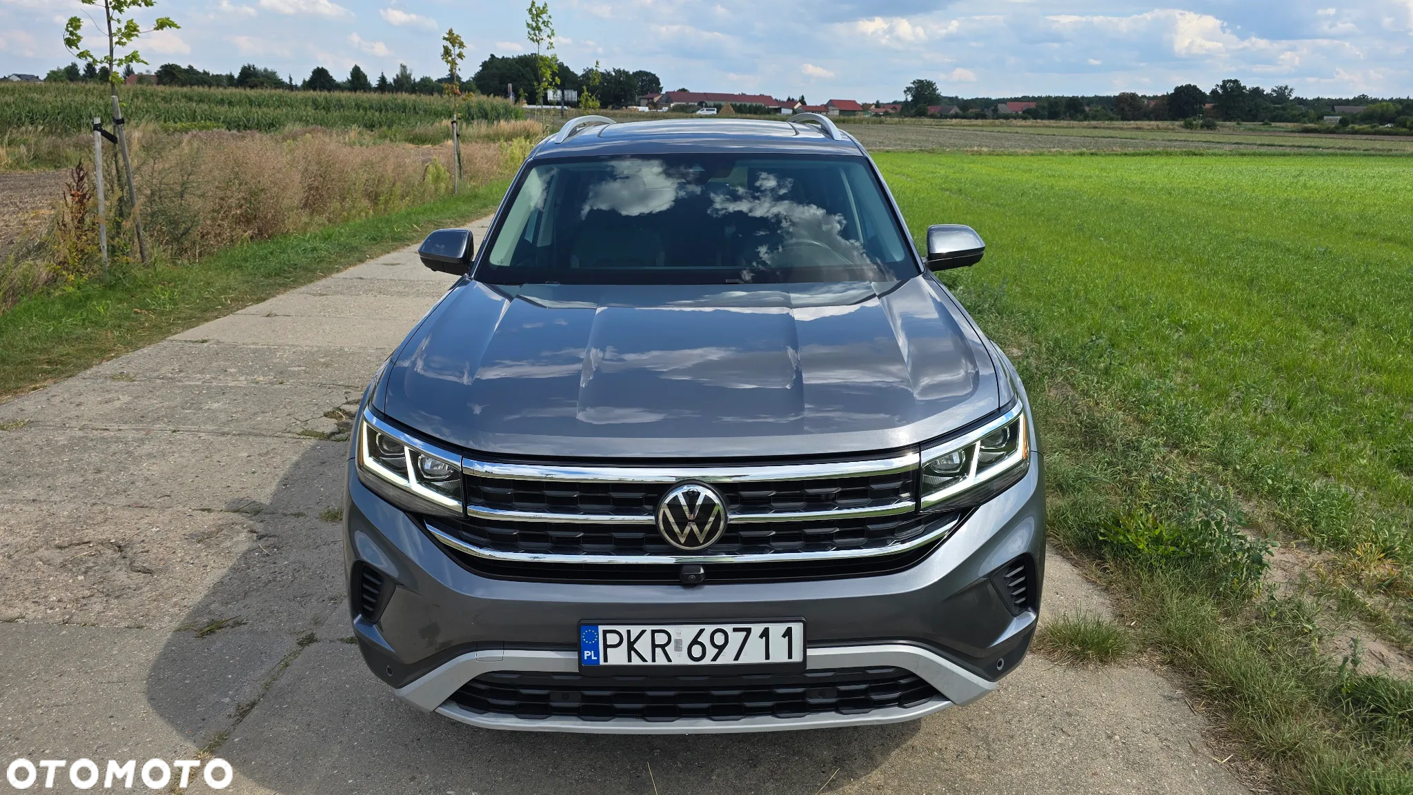 Volkswagen Atlas - 2