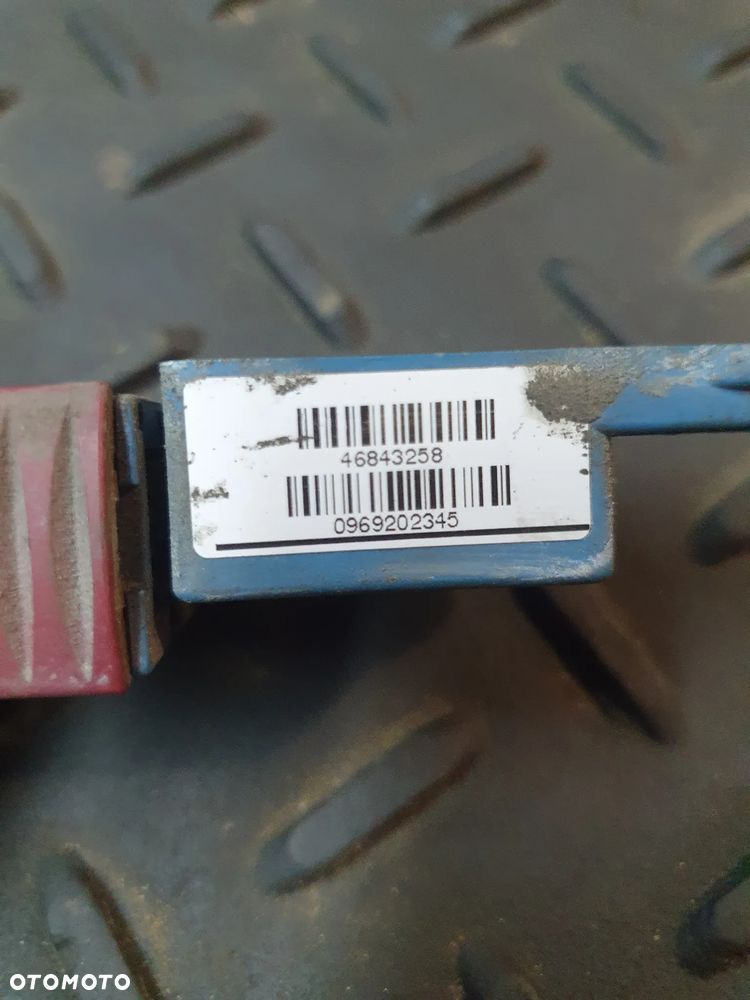 Fiat Doblo II (2005-), Lancia Ypsilon (2003-) czujnik zderzenia OE 46843258 - 2