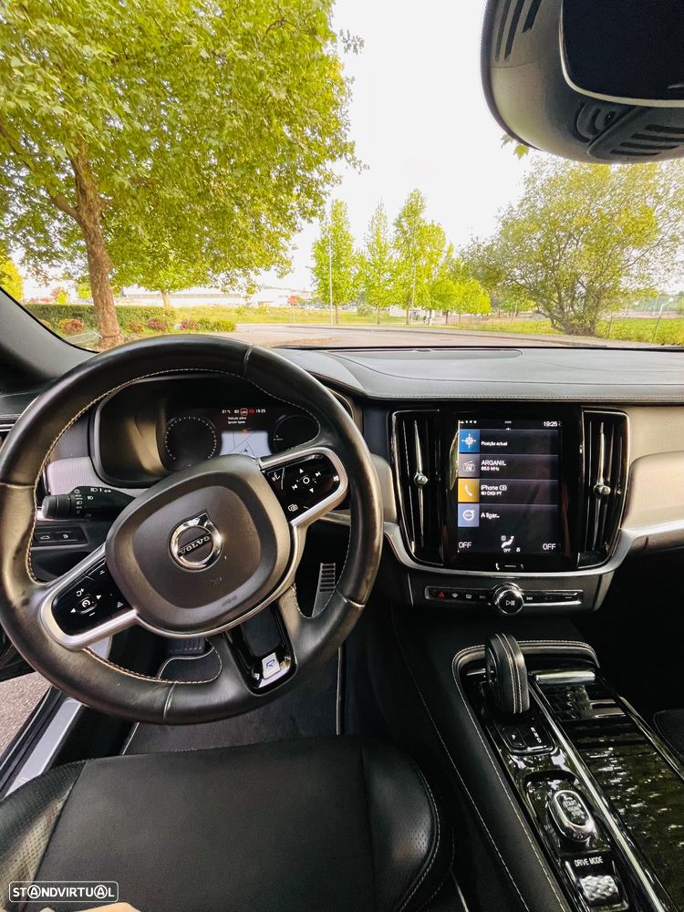 Volvo V90 2.0 T8 R-Design AWD Geartronic - 8