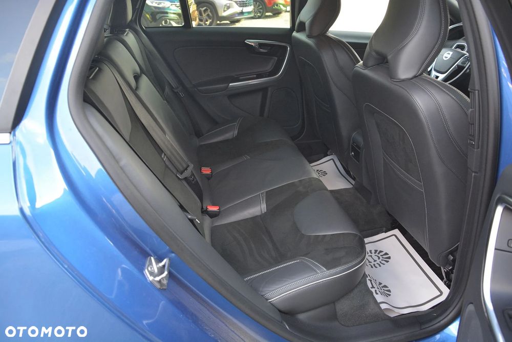 Volvo V60 - 13