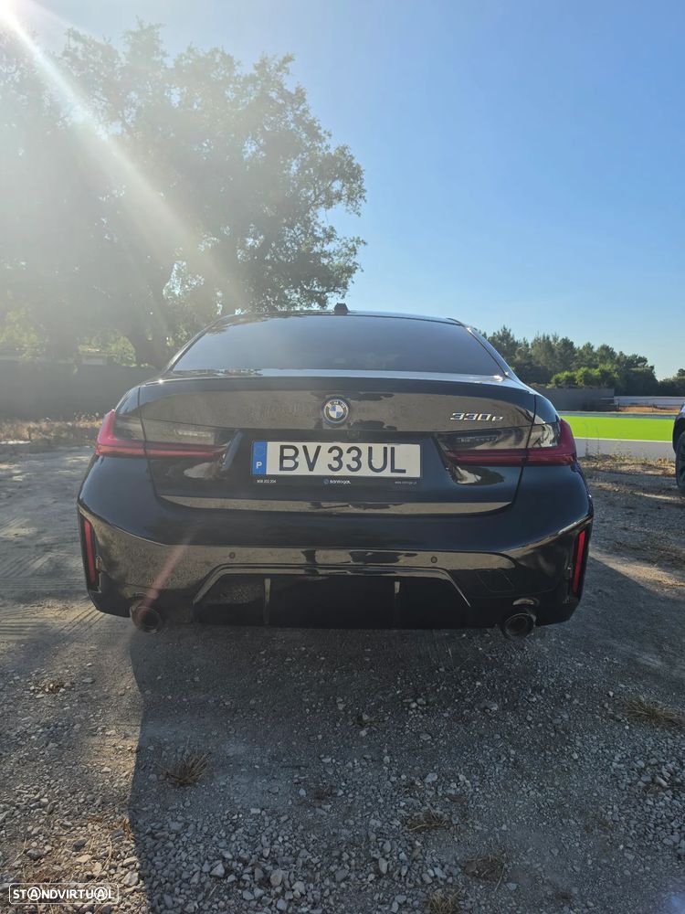 BMW 330 — fotografia 5