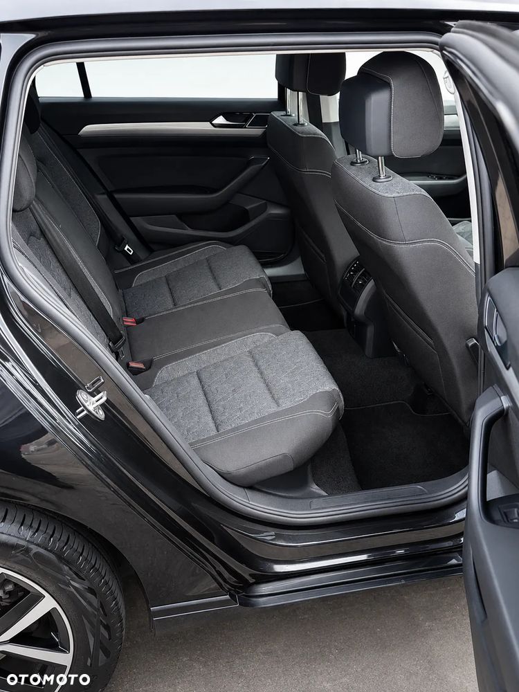 Volkswagen Passat 1.5 TSI EVO Business DSG - 28