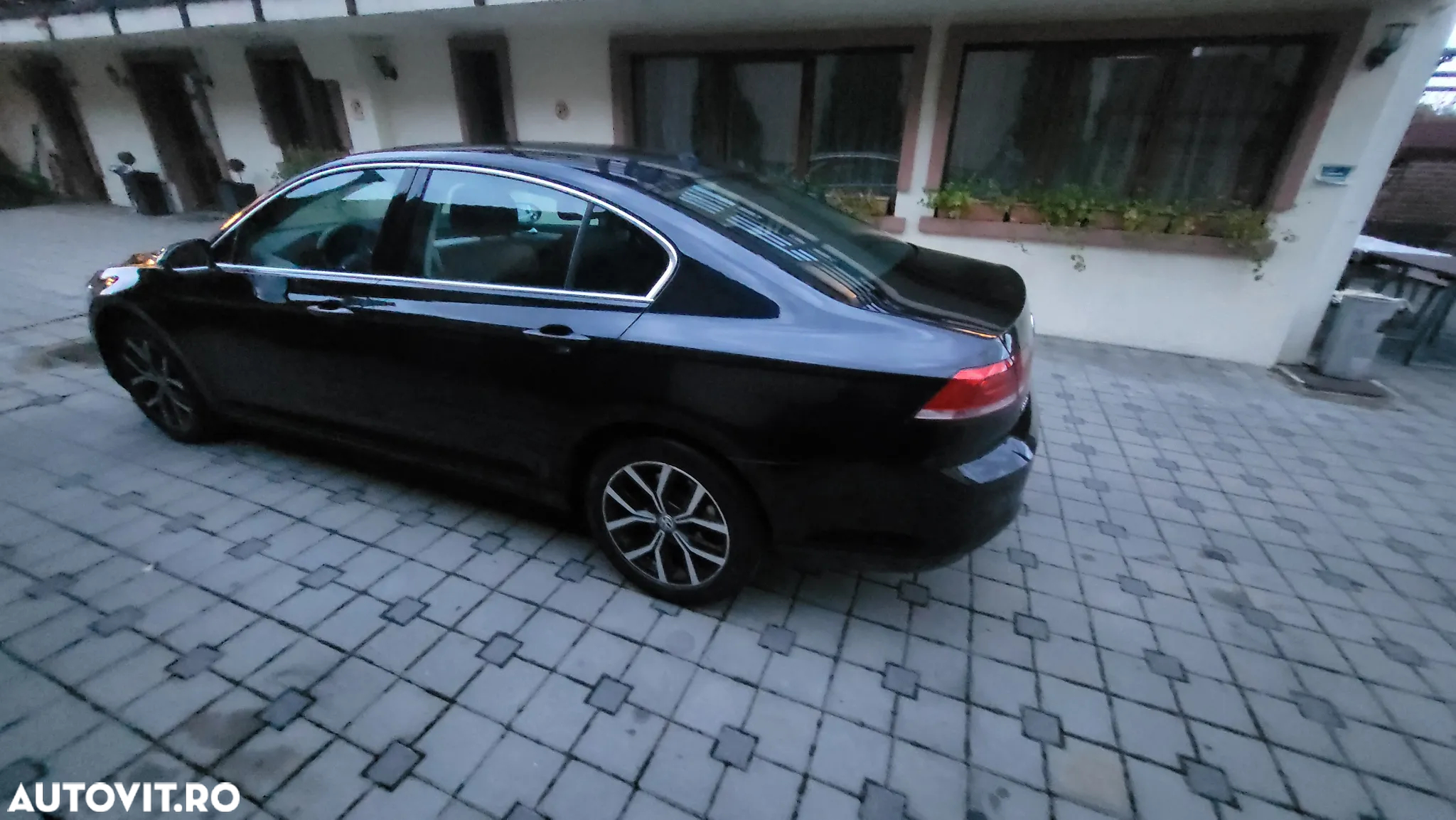 Volkswagen Passat - 35