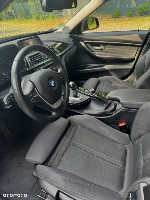 BMW Seria 3 318d - 8