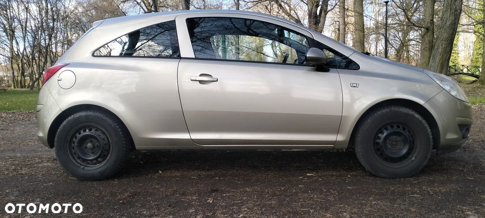 Opel Corsa 1.2 16V Enjoy - 32