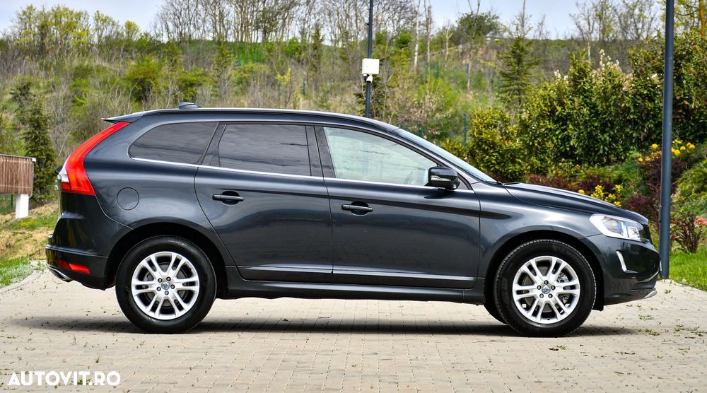 Volvo XC 60 D4 AWD Geartronic Momentum - 10