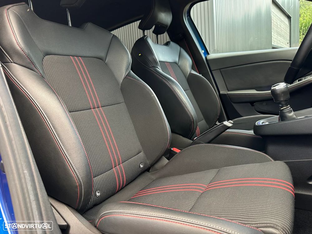 Renault Clio 1.0 TCe RS Line — fotografia 22