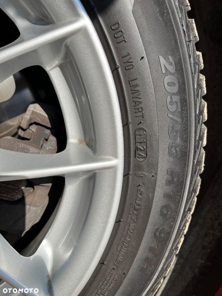 BMW Seria 3 318i Edition Exclusive - 19