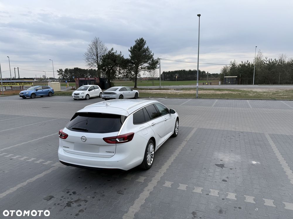 Opel Insignia - 12