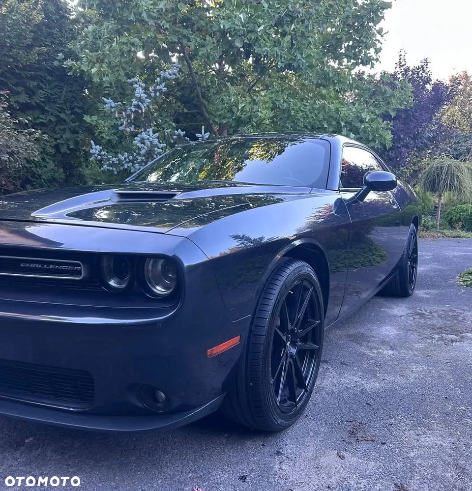 Dodge Challenger - 3
