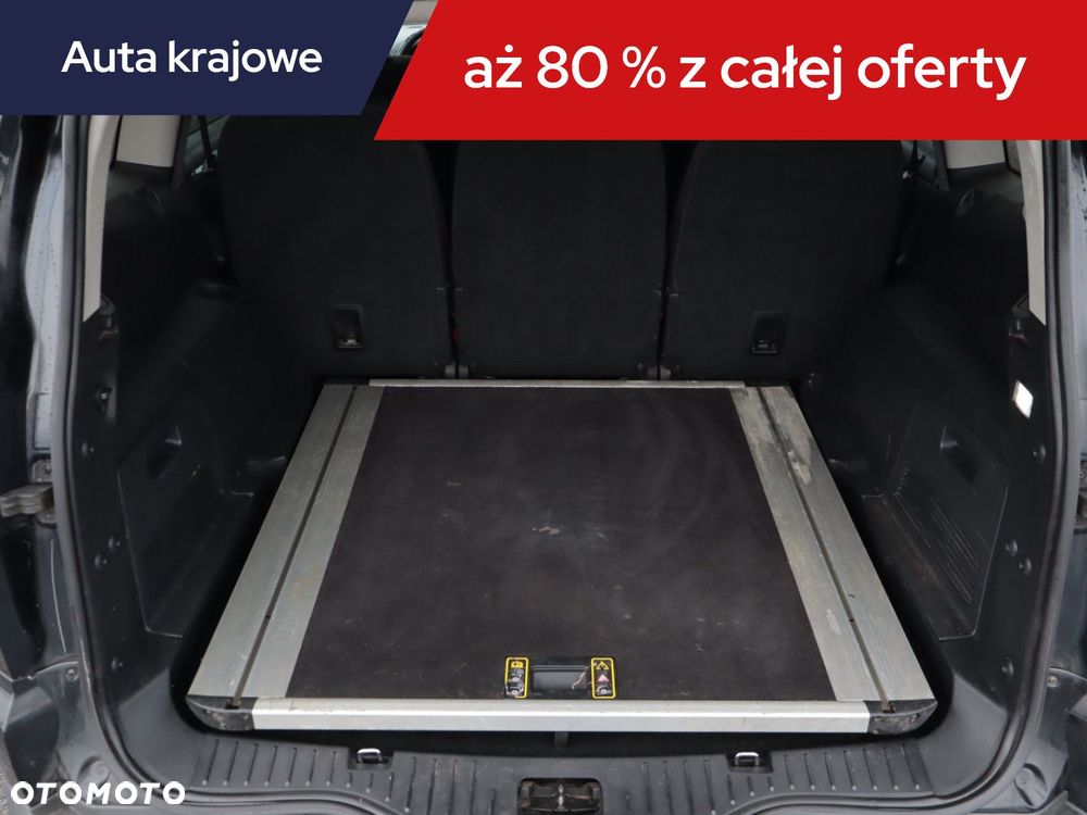 Ford S-Max - 16