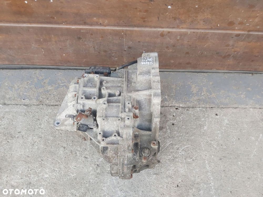 TOYOTA Sienna 3,5 v6 skrzynia biegów automat 6B U660L Lexus Camry - 1