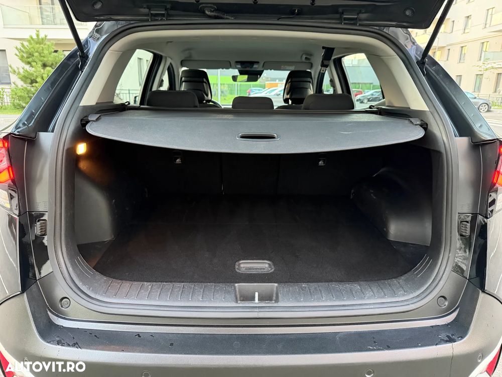 Kia Sportage 1.6 T-GDI HEV 6AT 4x2 Business Line - 19