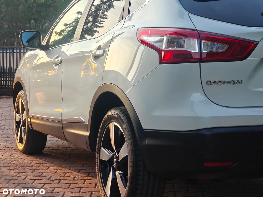 Nissan Qashqai 1.6 DIG-T N-Connecta - 15