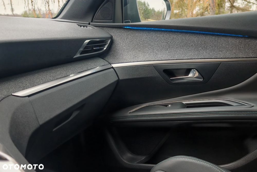 Peugeot 3008 1.2 PureTech mHEV Allure Pack S&S e-DCS6 - 30