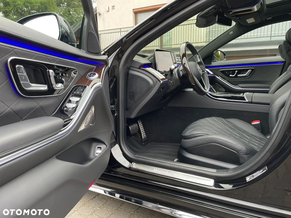 Mercedes-Benz Klasa S 500 4Matic L 9G-TRONIC - 29
