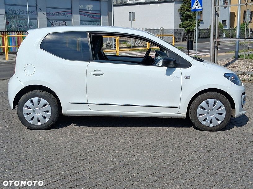 Volkswagen up! white - 4