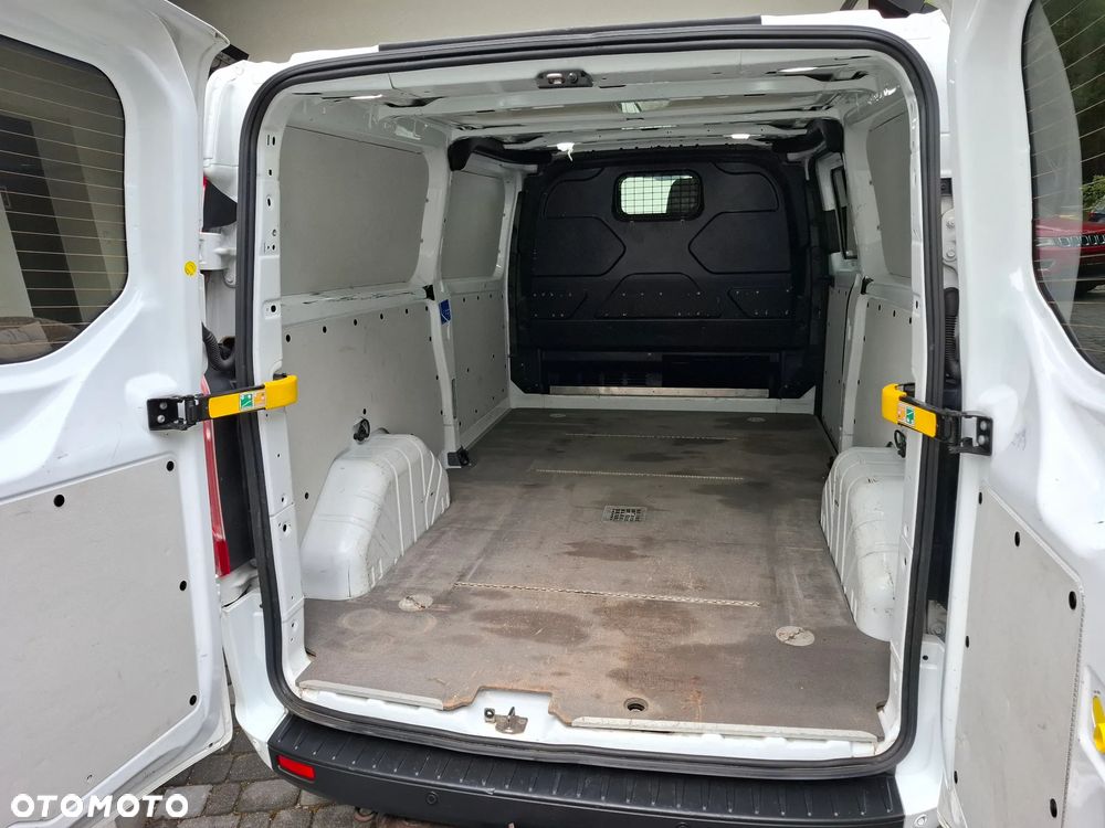Ford Transit Custom - 24