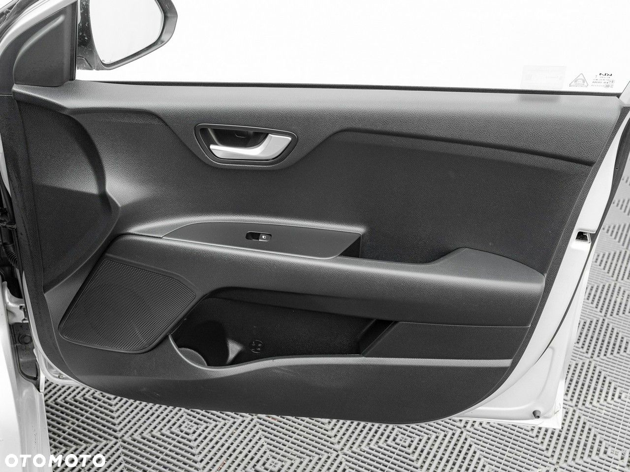 Kia Rio 1.2 M - 30