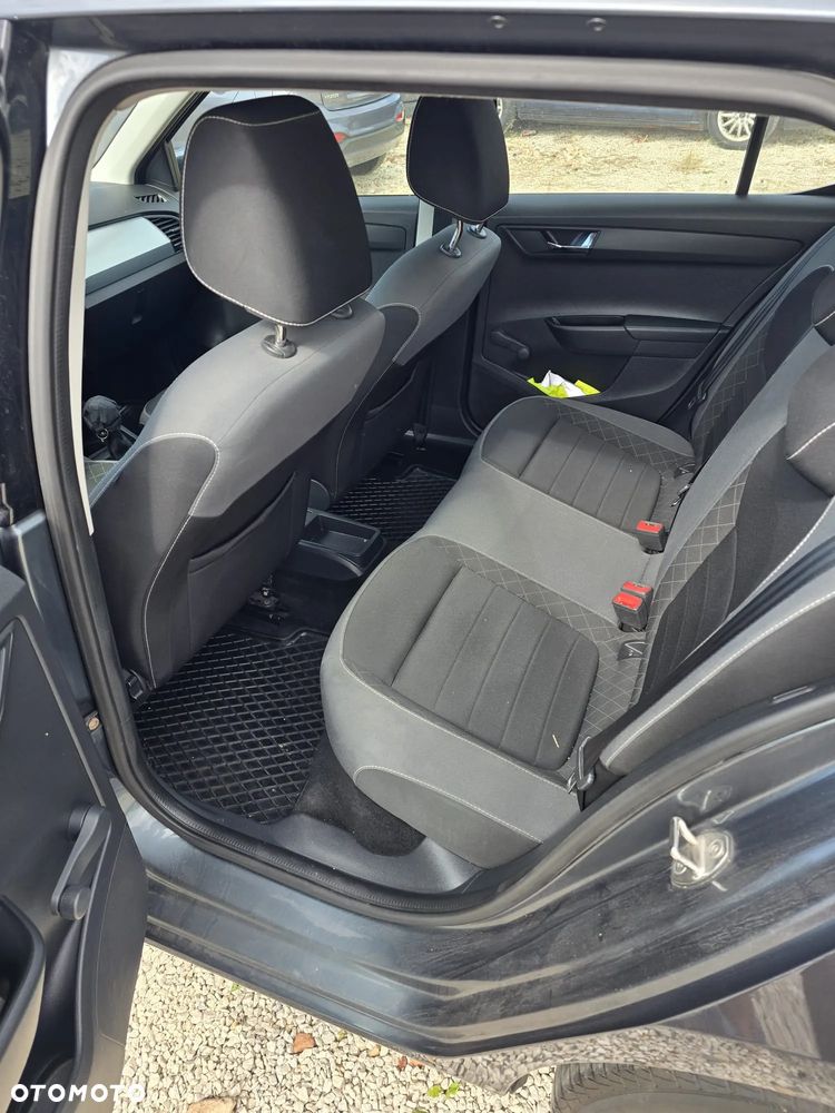 Skoda Fabia 1.0 Active - 10