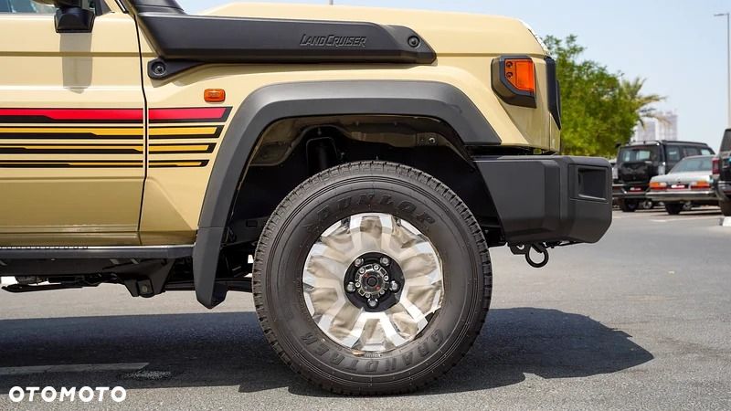 Toyota Land Cruiser 2.8 D-4D Mild-Hybrid Automatik Executive - 10