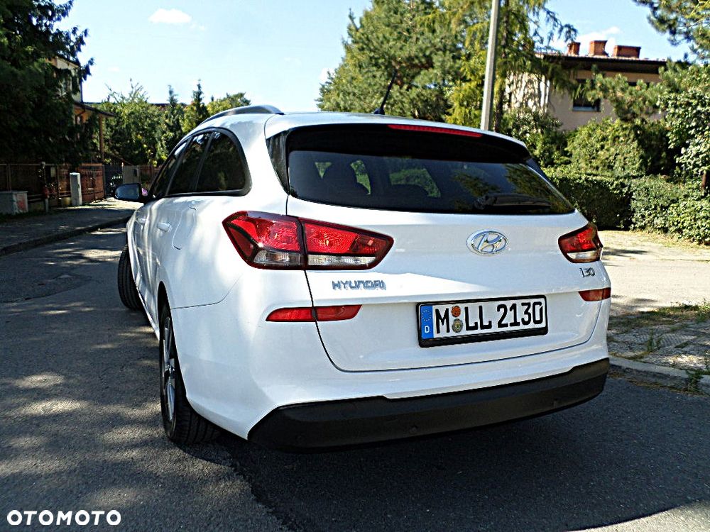 Hyundai i30 blue Kombi 1.4 Style - 3