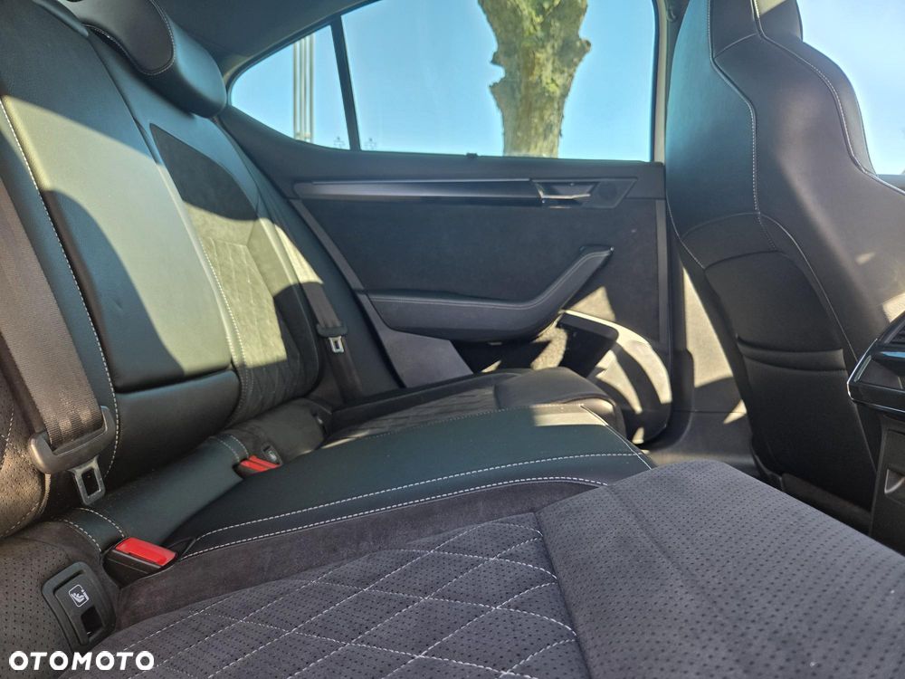 Skoda Superb 2.0 TSI 4x4 Sportline DSG - 13