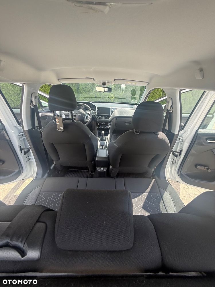 Peugeot 2008 1.2 Pure Tech Active - 13