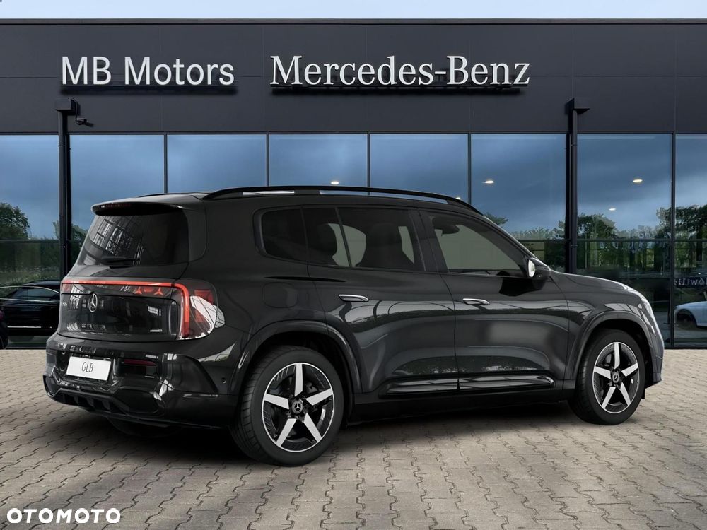 Mercedes-Benz GLB - 4