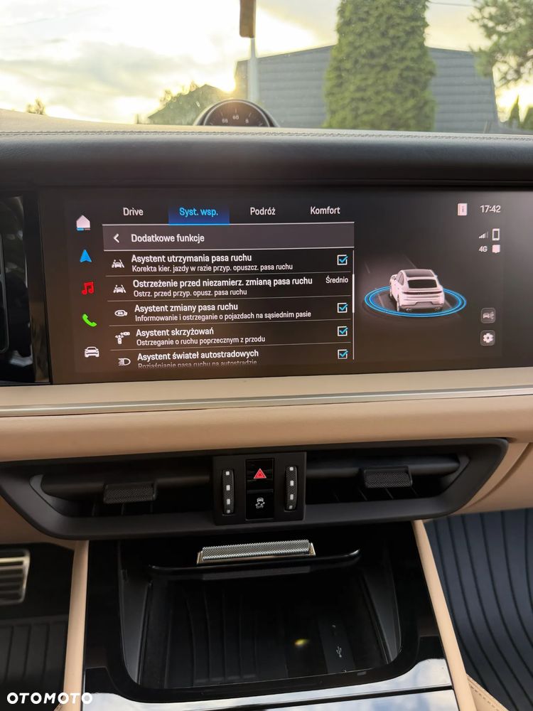 Porsche Cayenne E-Hybrid PHEV - 38