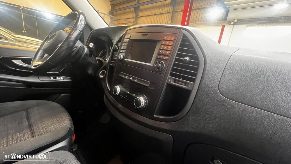 Mercedes-Benz Vito Extra-Longa Aut. SHUTTLE - 22