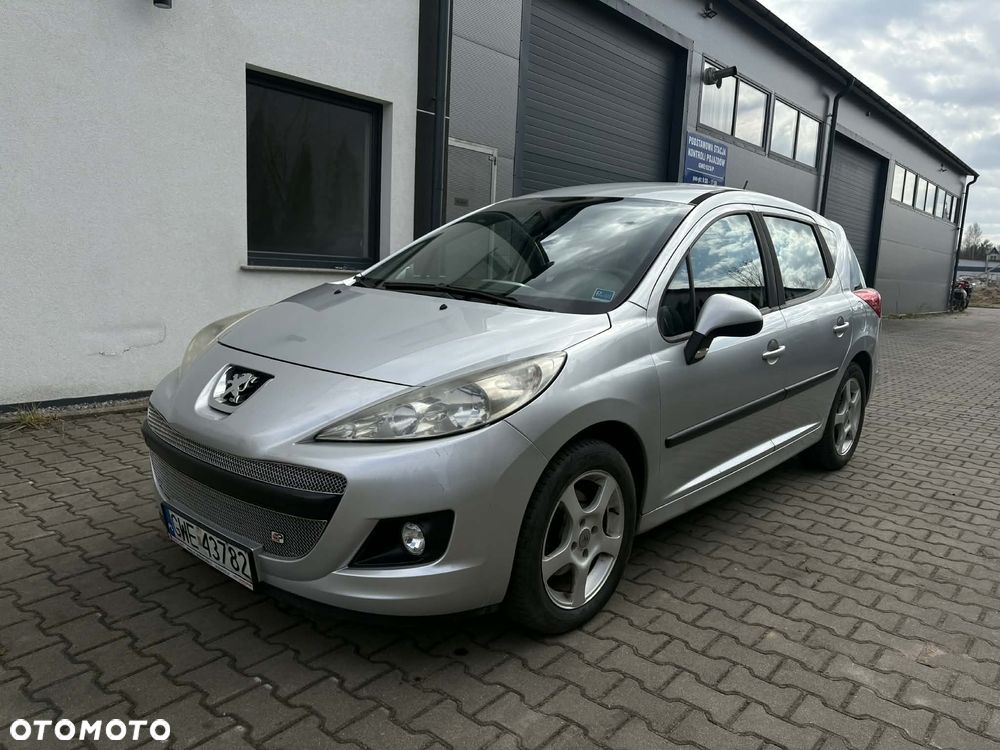 Peugeot 207 1.4 - 7